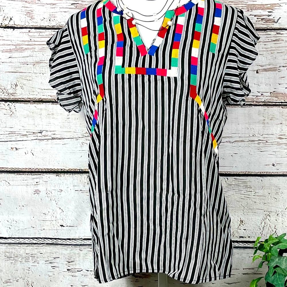 Fiesta Flutter Sleeve Top L